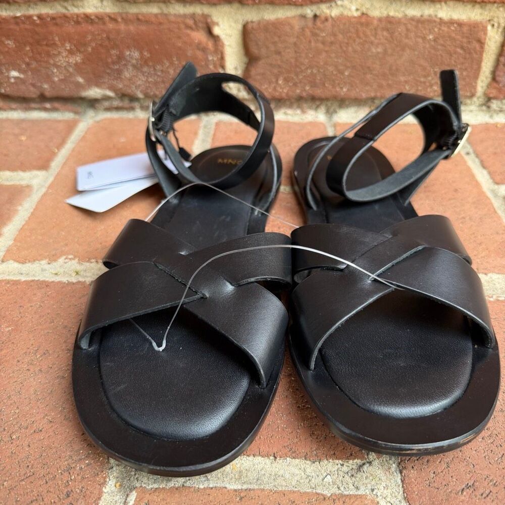 MNG by Mango Leather Gladiator Flat Sandals black Buckle Strap 39 8.5-9 NEW - Picture 10 of 12